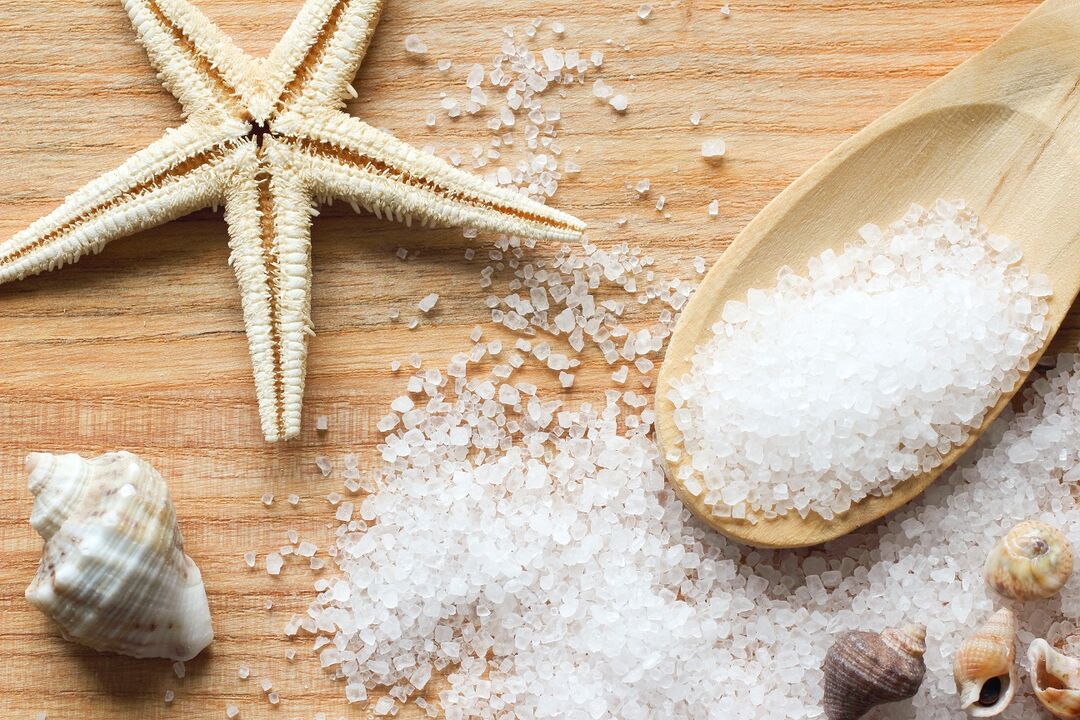 Treating mushrooms with sea salt
